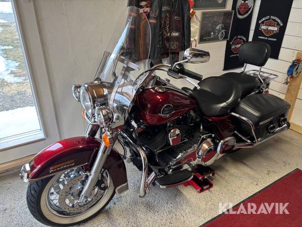 Motorcykel Harley Davidson Road King FLHR