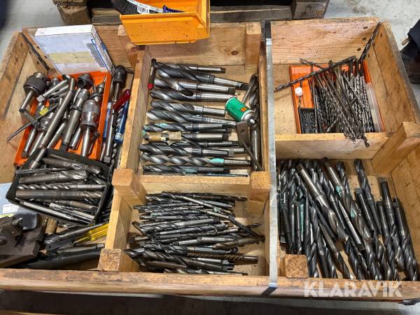 Pall med diverse borrar