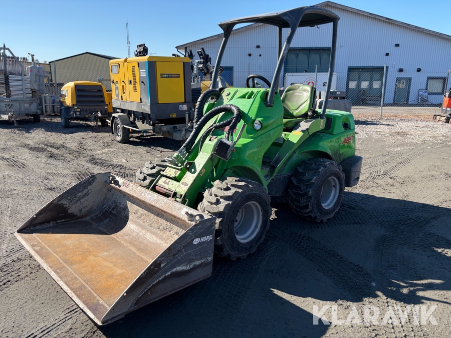 Kompaktlastare Avant 635