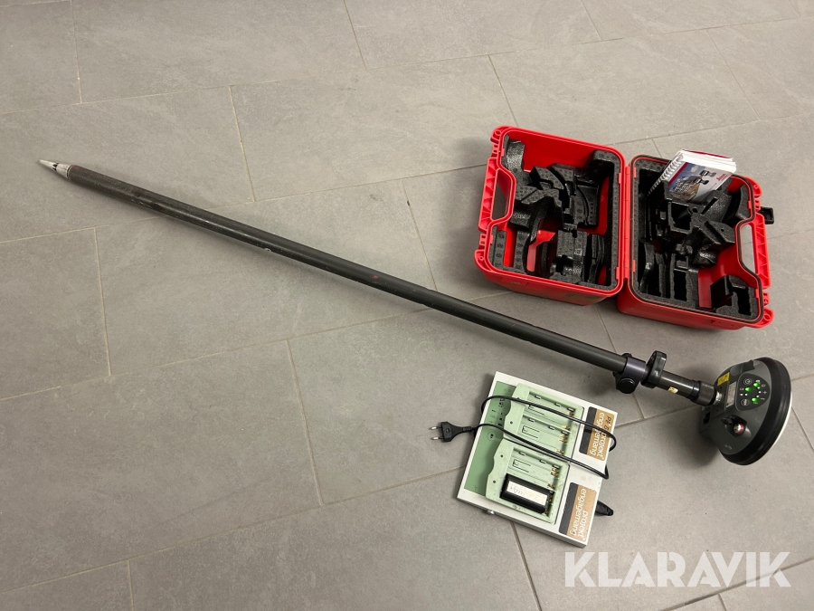 GNSS mottagare Leica GS16 med kolfiberstång