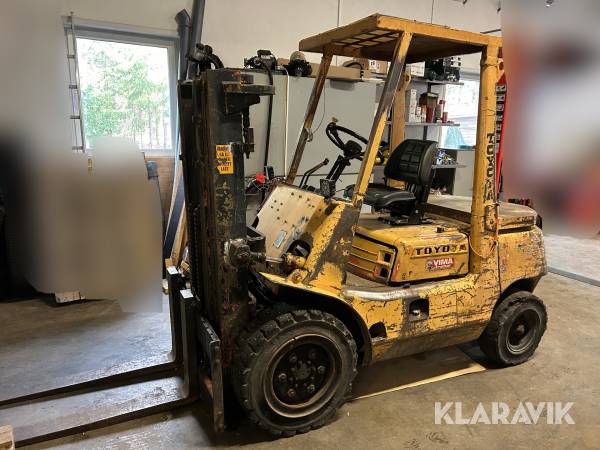 Truck Toyota 02-2FD30