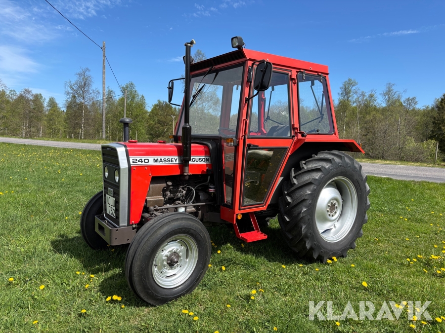 Traktor Massey Ferguson 240