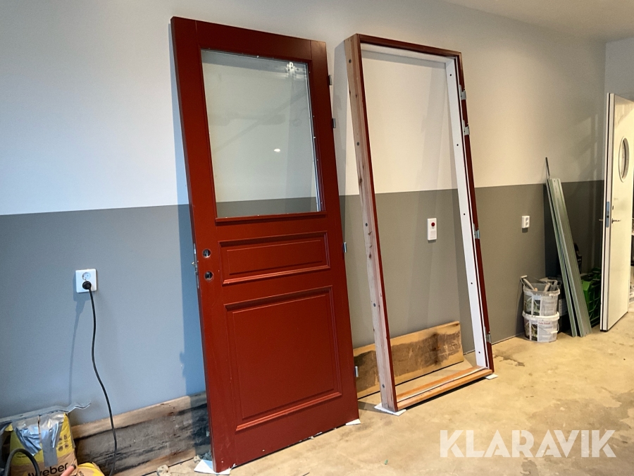 Ytterdörr med karm 23x10