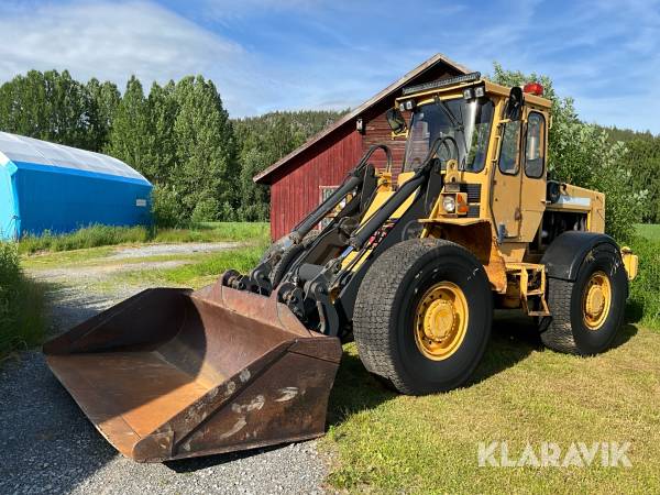 Hjullastare Volvo BM 4300 med skopa