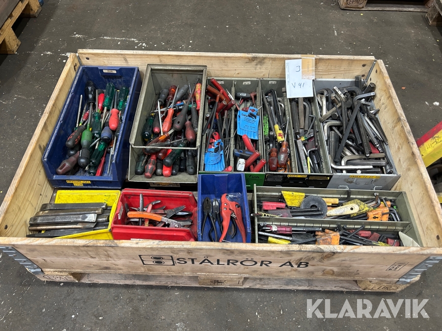 Skruvmejslar, huggmejslar & insektsnycklar 1 pall