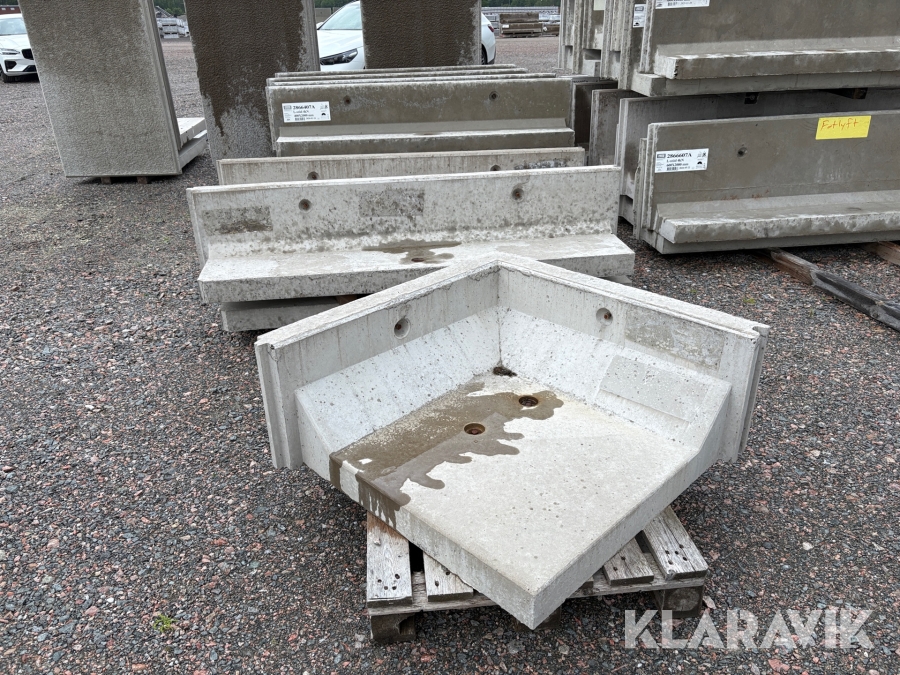 L-stöd 13 st samt ett hörn