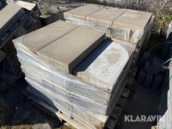 Trädgårdsplattor - 700x350x80. ca 25 m²