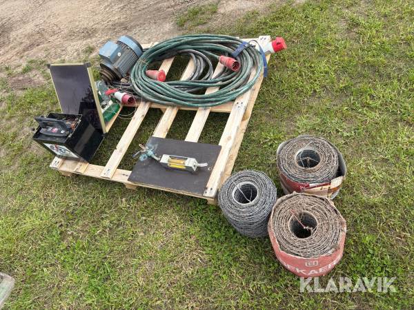 Taggtråd, solcell för elstängsel, kabel, elmotor m.m. 1st pall