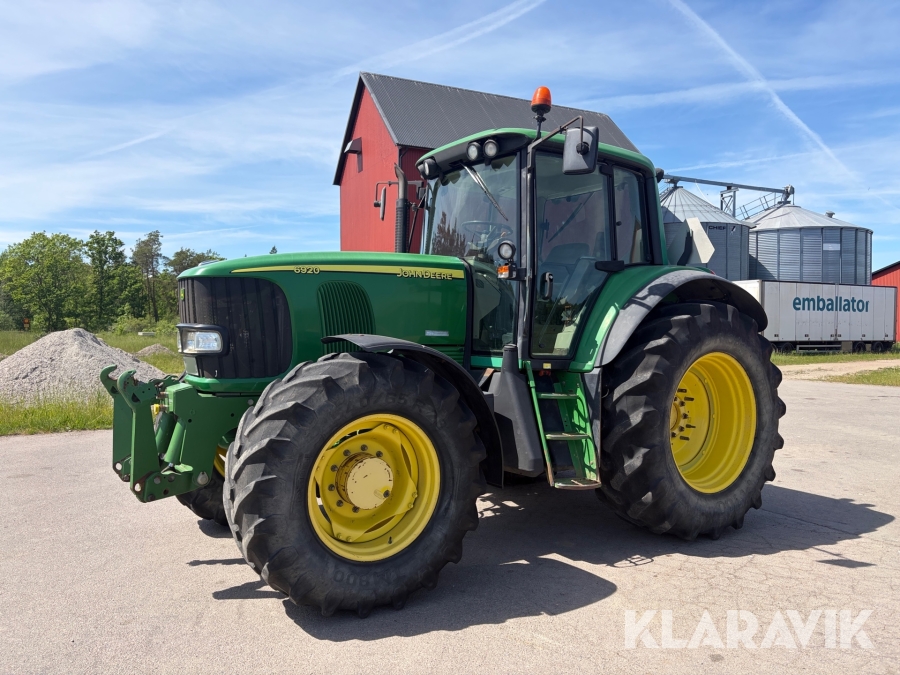 Traktor John Deere 6920