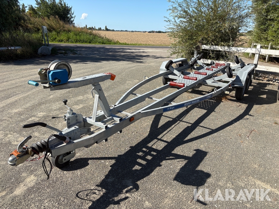 Bromsad båttrailer Respo Trailers 1800V662T209