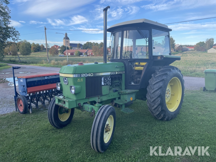 Traktor John Deere 2040