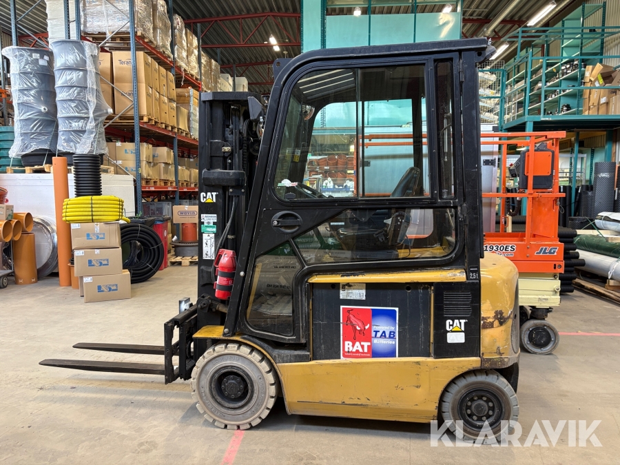 Gaffeltruck CAT EP25K-PAC