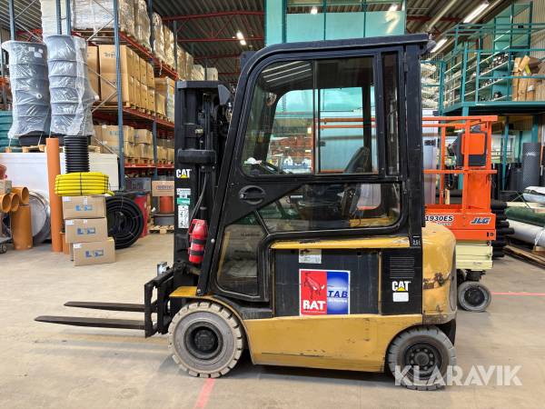 Gaffeltruck CAT EP25K-PAC