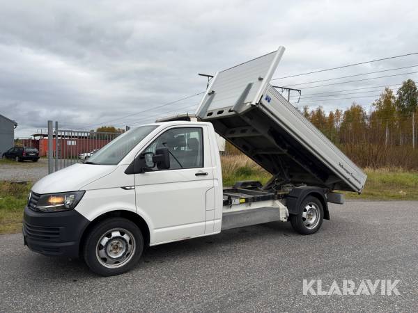 Pickup Volkswagen Transporter T6 med tipp
