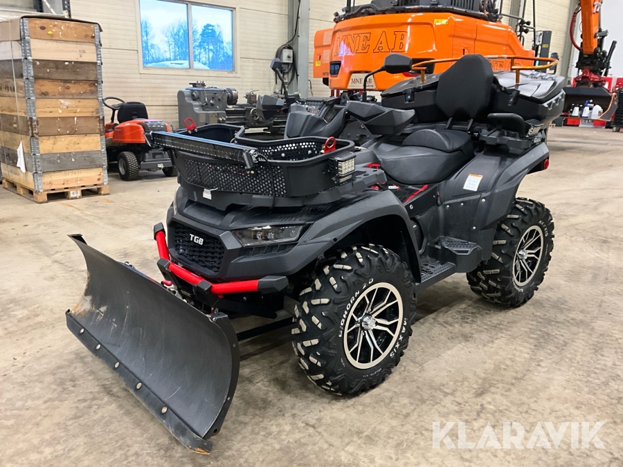 Fyrhjuling TGB Blade 1000LTX med snöplog