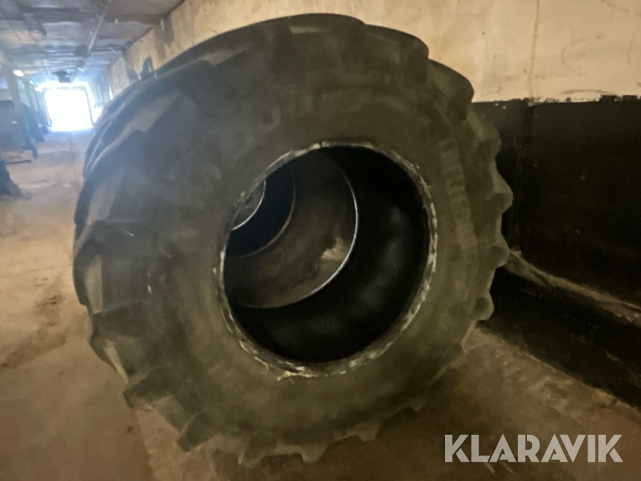 Traktordäck Trelleborg 900/60 R38 3 st