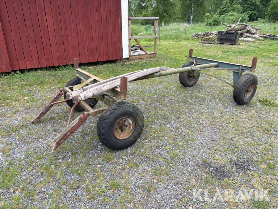 Rekad skogsvagn för häst