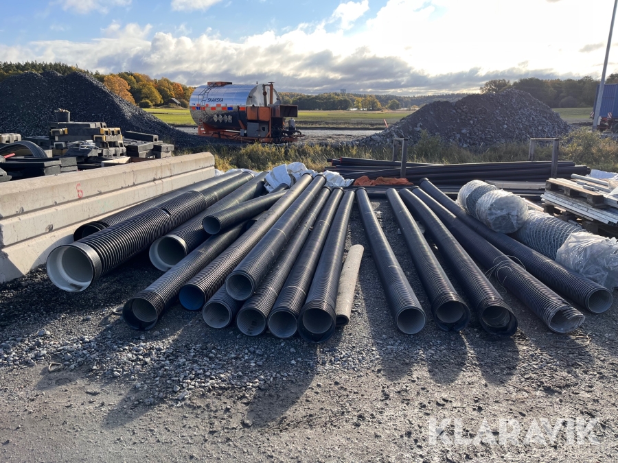 Dräneringsrör toppslitsade 200, 300 mm