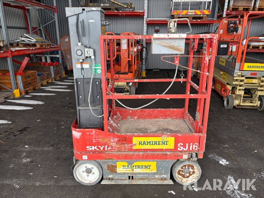 Pelarlift Skyjack SJ16