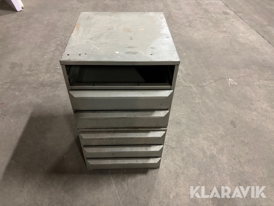 Verktygsskåp/ plåtskåp