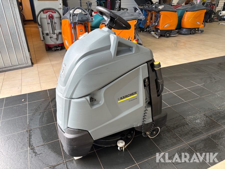 Åkbar skurmaskin Kärcher B 40 RS