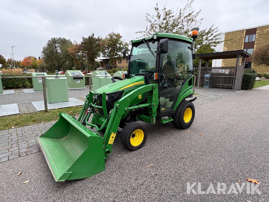 Traktor John Deere 1026R