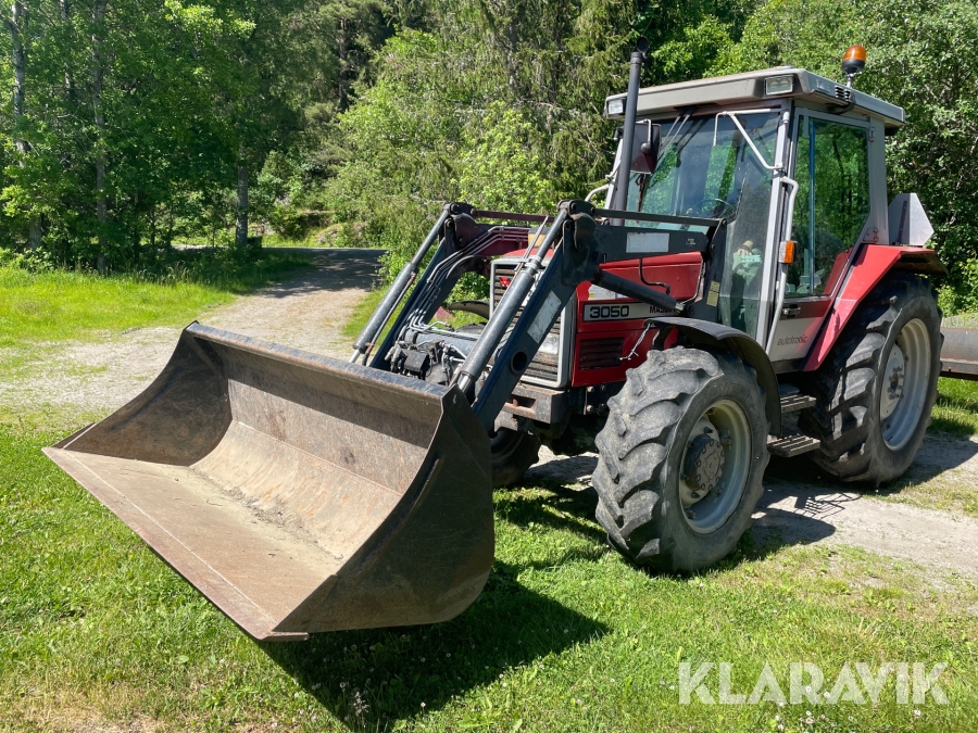 Traktor Massey Ferguson 3050 med lastare & skopa