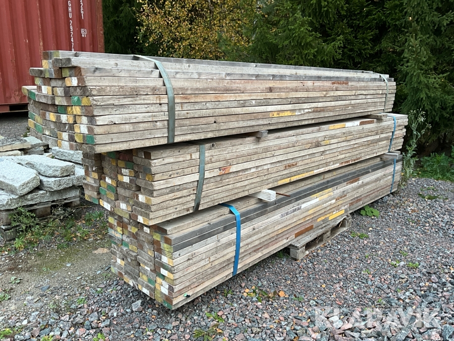 Ställningmaterial ställningsvirke mm