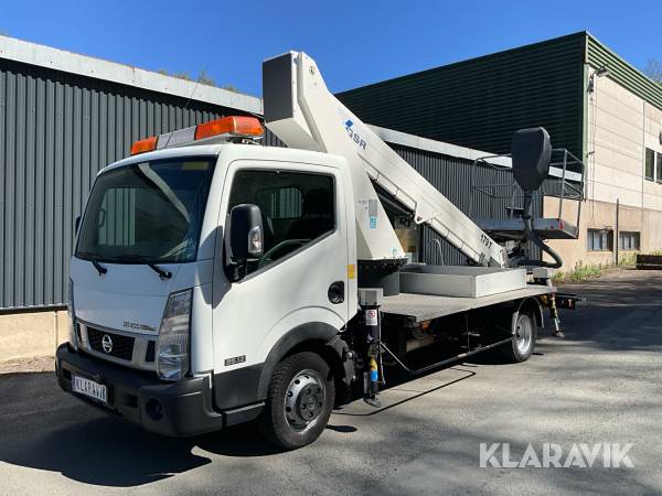 Billift Nissan NT 400 med GSR-lift
