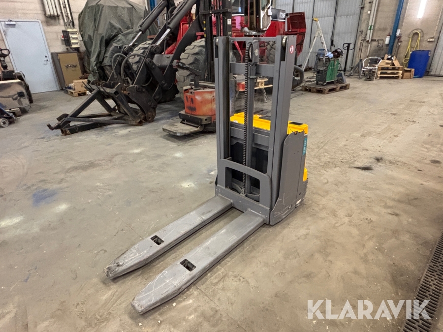 Gåstaplare Jungheinrich EJD 118