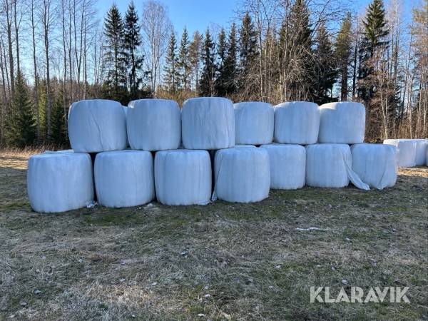Hösilage första skörd med analys - 20 stycken balar