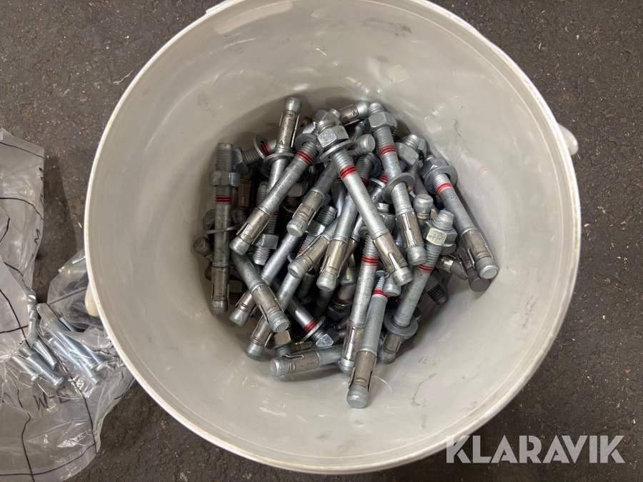 Expanderskruv m12/20 MST