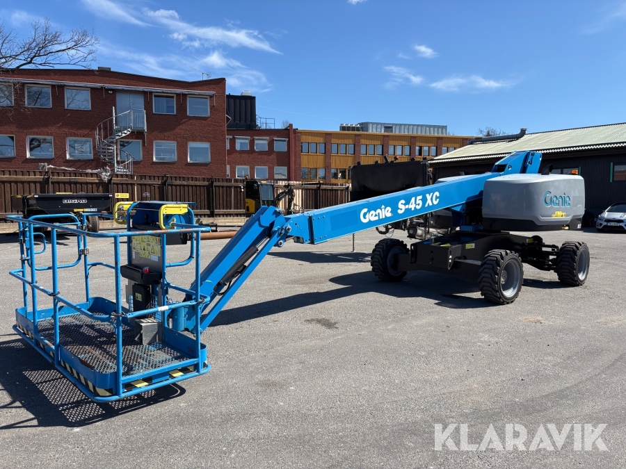 Bomlift Genie S-45 XC