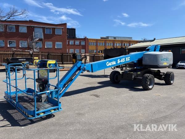 Bomlift Genie S-45 XC