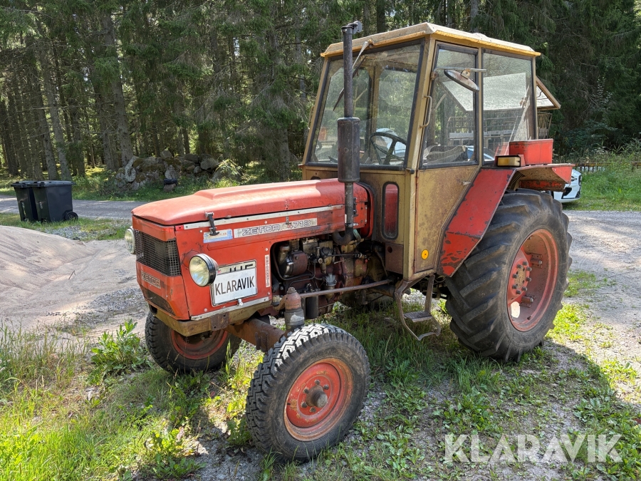 Traktor Zetor 4718