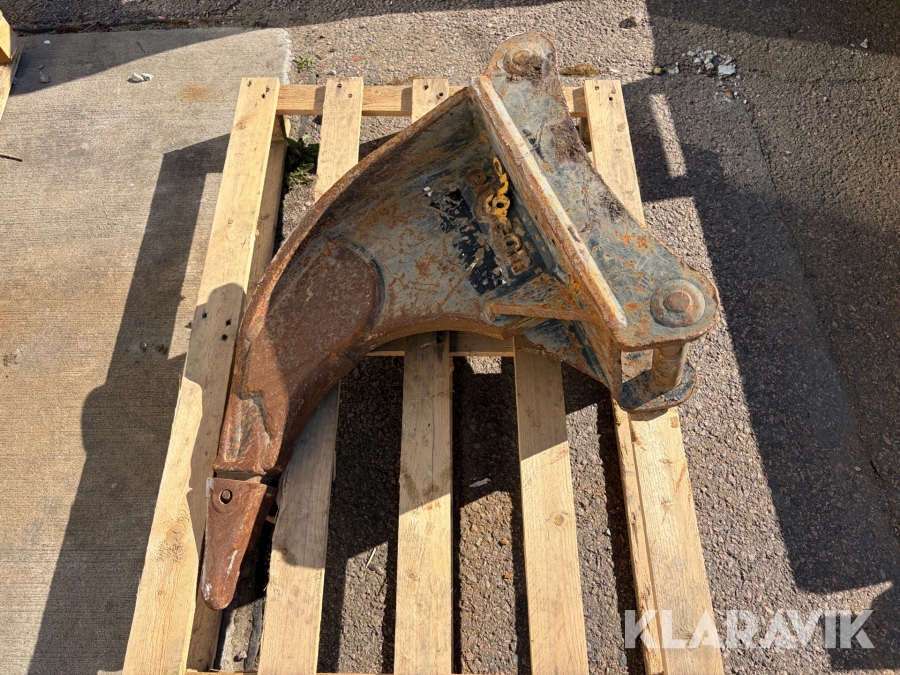 Tjälrivare till Grämaskin Engcon R 10 S45