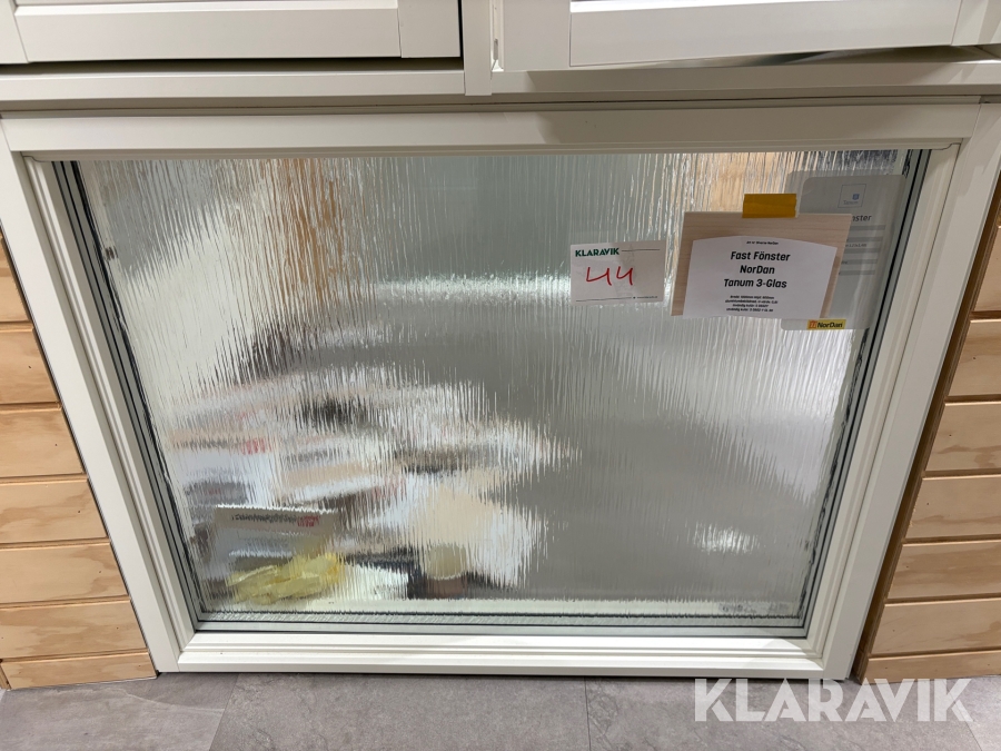 Fast fönster NorDan Tanum 3-glas