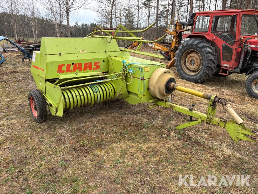 Hårdpress Claas Markant 40 med balkastare