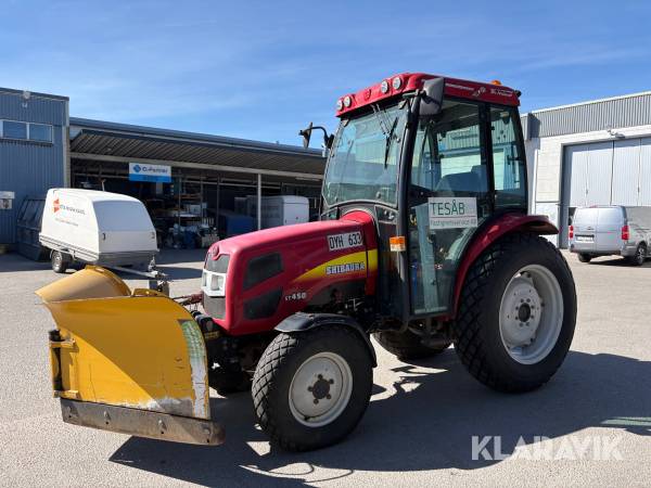Traktor Shibaura ST450 med redskap