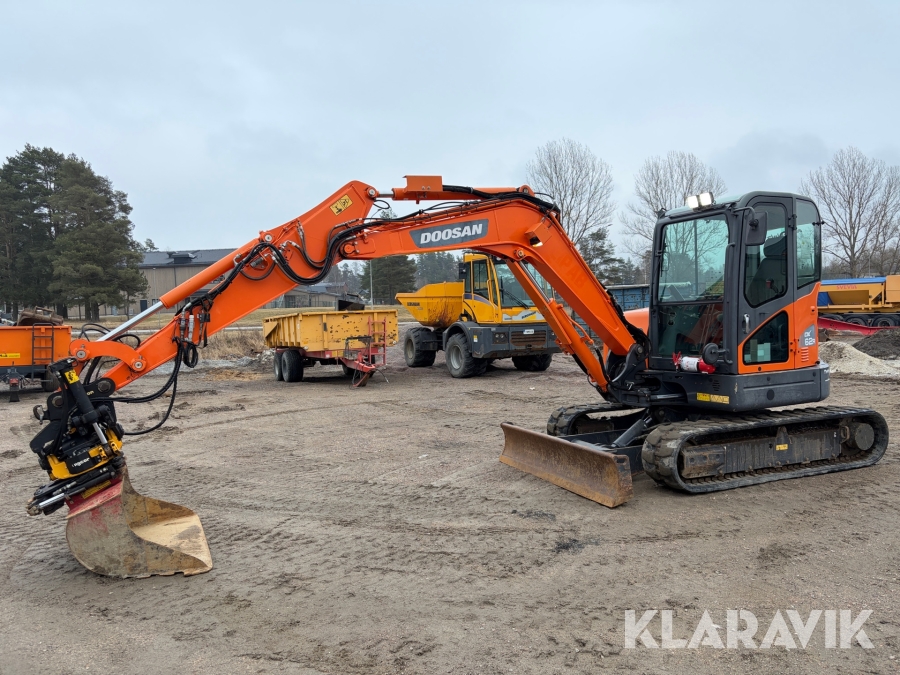 Grävmaskin Doosan DX62R-3 med tiltrotator och 3 st skopor