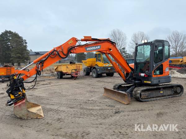 Grävmaskin Doosan DX62R-3 med tiltrotator och 3 st skopor