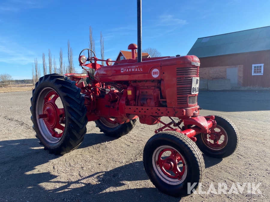 Veterantraktor Mc Cormick Farmall BMD 1953