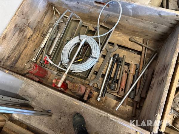Vajer, verktyg, domkrafter m.m. 1st pall