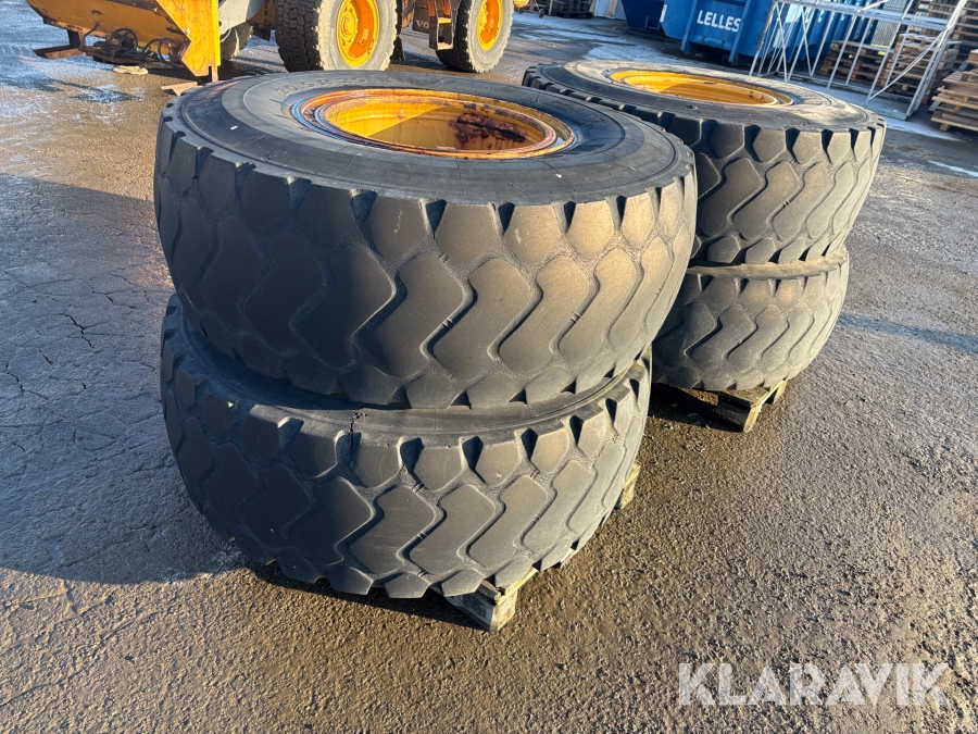 Entreprenaddäck Michelin XHA - 4st