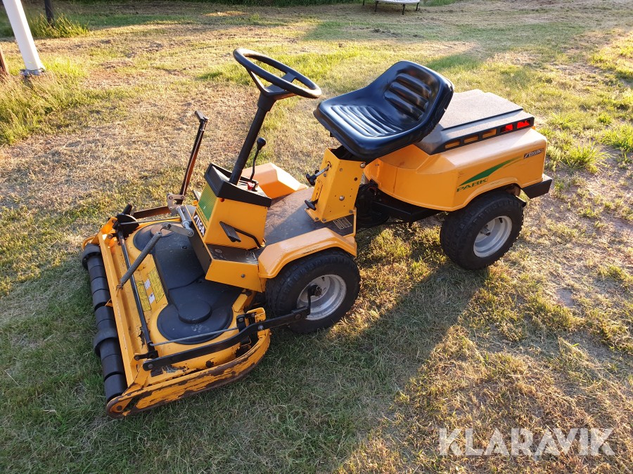 Åkgräsklippare Stiga Park 