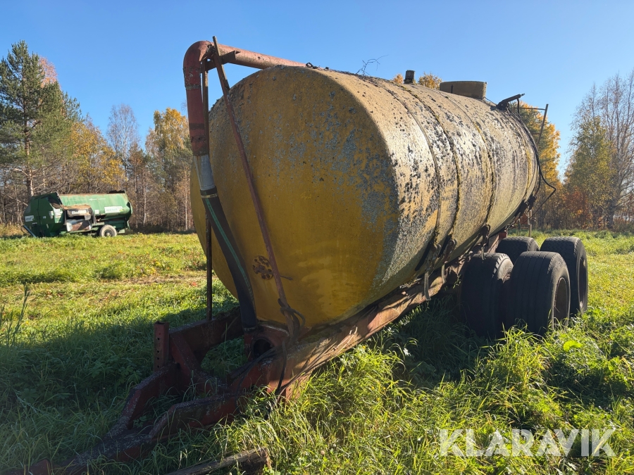 Tankvagn / gödselspridare