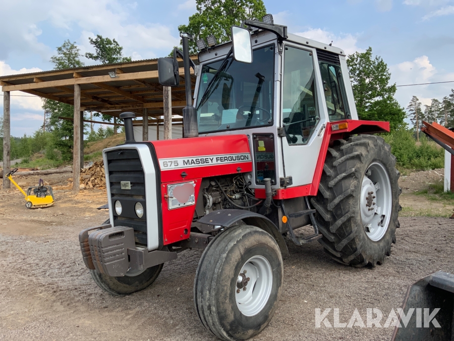 Traktor Massey Ferguson 675