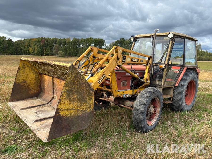 Traktor Zetor 6748 med lastare