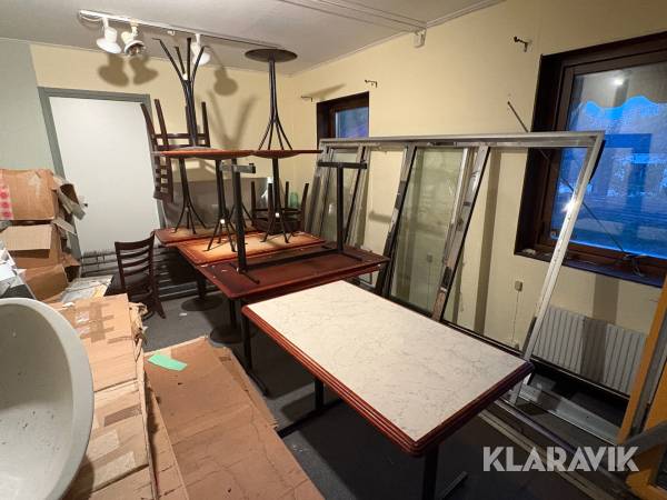 Bord varierande mått och modeller 13 st 