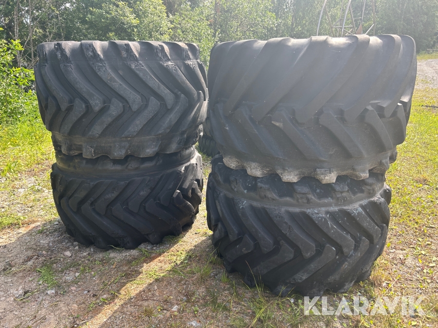Entreprenaddäck med fälg Nokian 710/4-22.5